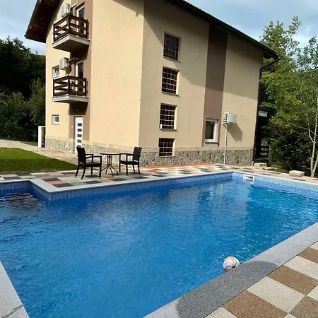 Waterfront וילה Bihać